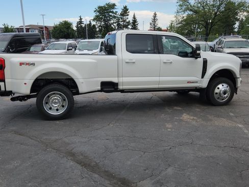 New 2026 Ford F450 Platinum w/ FX4 Off-Road Package AWD/4WD image 7