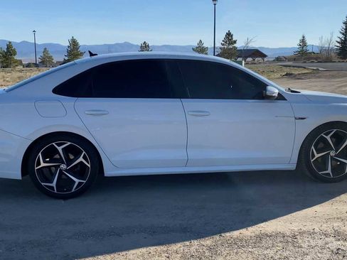 Used 2020 Volkswagen Passat 2.0T R-Line image 9