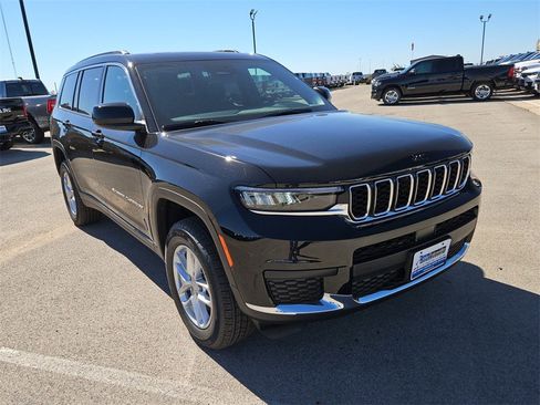 New 2025 Jeep Grand Cherokee L Laredo w/ Luxury Tech Group I image 10