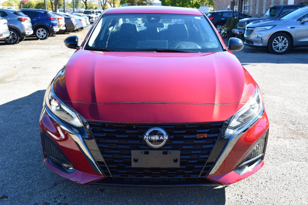 Used 2024 Nissan Altima 2.5 SR w/ SR Premium Package AWD/4WD image 5