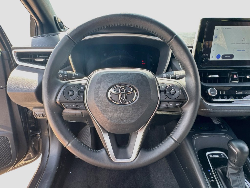 Used 2025 Toyota Corolla XSE FWD image 11