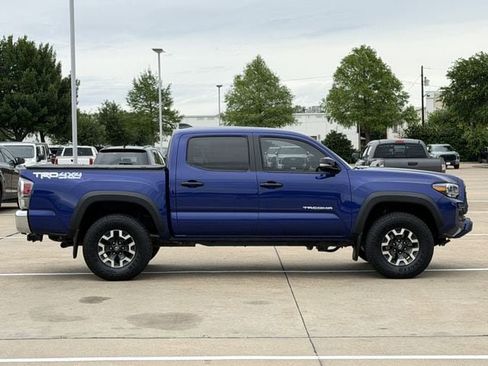 Used 2023 Toyota Tacoma TRD Off-Road AWD/4WD image 3
