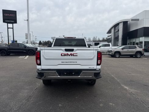 New 2026 GMC Sierra 2500 SLE image 4