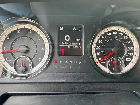 Used 2019 RAM 1500 Classic SLT RWD image 15