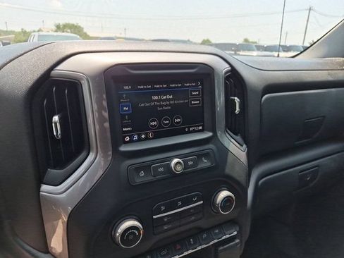Used 2022 Chevrolet Silverado 1500 Custom RWD image 32