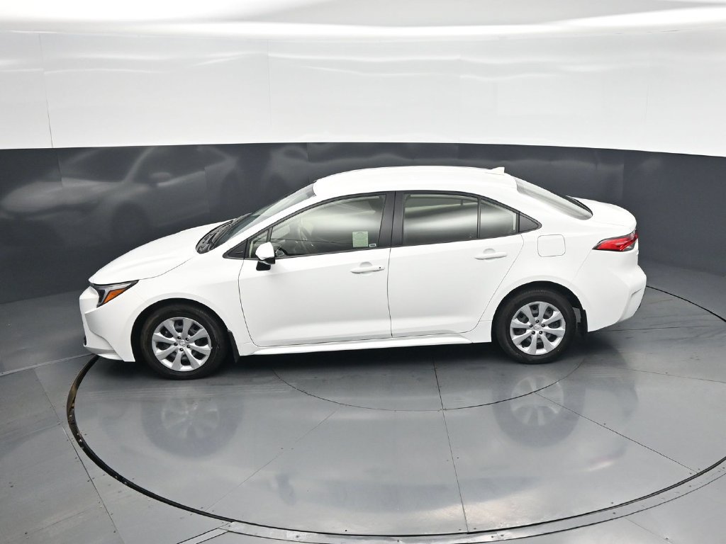 Used 2025 Toyota Corolla LE w/ Carpet Mat Package (TMS) FWD image 42