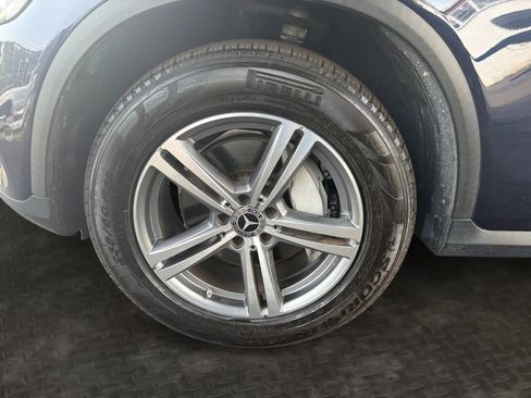 Used 2021 Mercedes-Benz GLC 300 4MATIC w/ Premium Package image 37