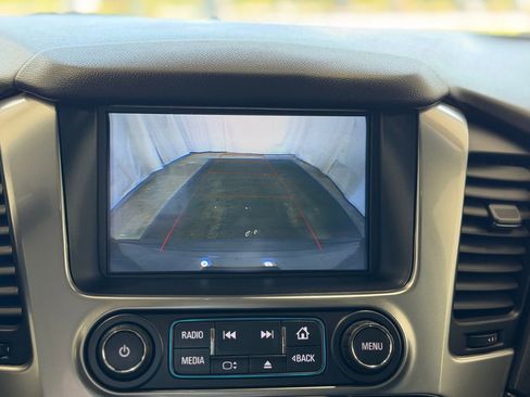 Used 2018 Chevrolet Tahoe LT w/ Luxury Package AWD/4WD image 11