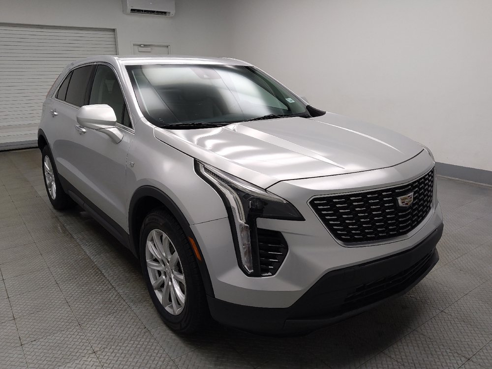 Used 2020 Cadillac XT4 Luxury w/ Cold Weather Package FWD image 13