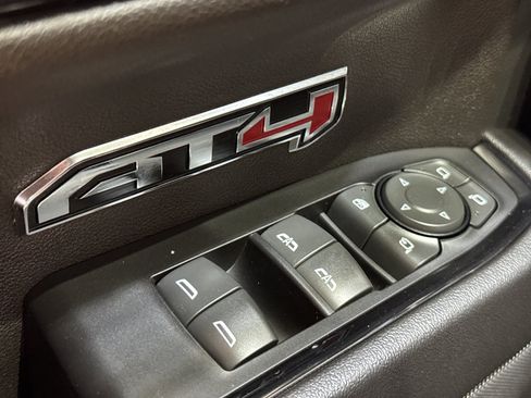 Used 2022 GMC Sierra 1500 AT4 w/ AT4 Premium Package AWD/4WD image 41