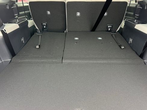 New 2026 Toyota Grand Highlander XLE image 18