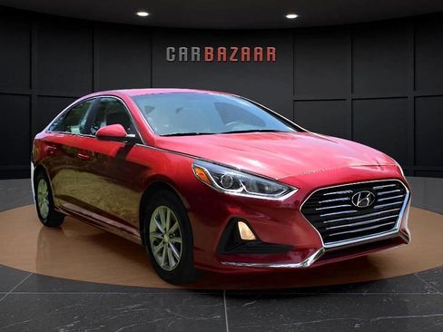 Used 2018 Hyundai Sonata SE image 3