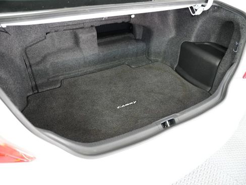 Used 2012 Toyota Camry XLE w/ Leather Pkg FWD image 37
