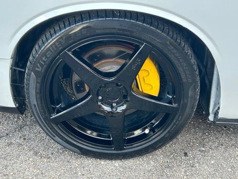Used 2016 Dodge Challenger R/T Plus RWD image 17