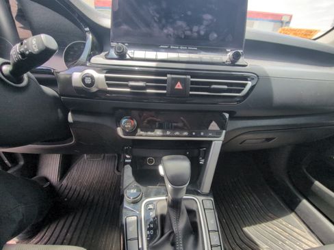 Used 2022 Kia Seltos SX w/ Sunroof Package AWD/4WD image 15