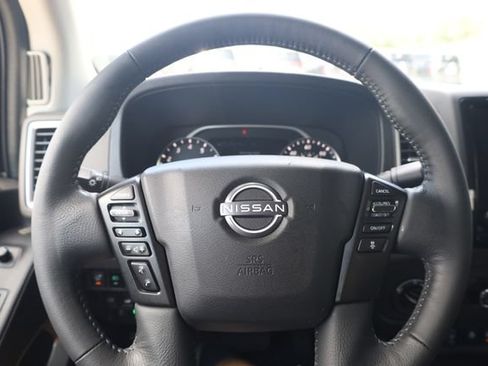 Used 2024 Nissan Frontier SV w/ SV Convenience Package AWD/4WD image 16