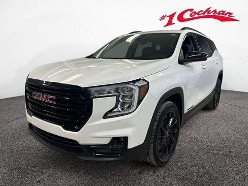 Certified 2023 GMC Terrain SLT w/ Elevation Edition image 37