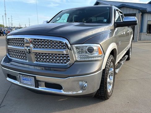 Used 2013 RAM 1500 Laramie w/ Convenience Group AWD/4WD image 38