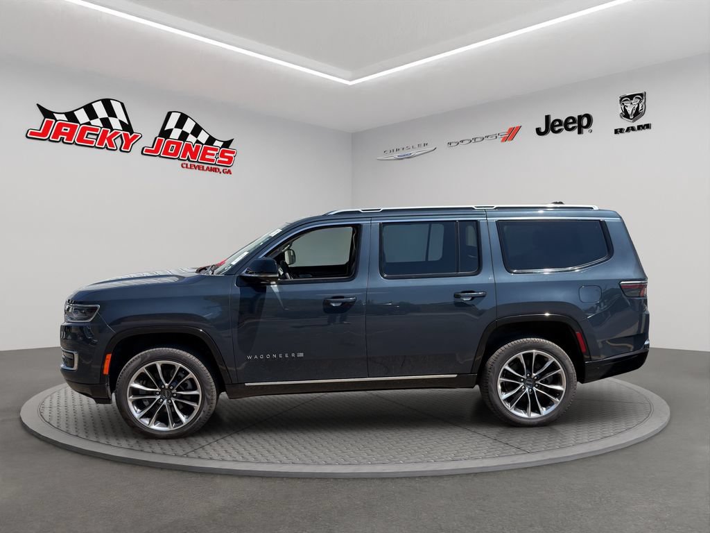 Used 2024 Jeep Wagoneer Series III w/ Premium Group I AWD/4WD image 2