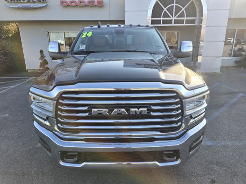 Used 2024 RAM 3500 Limited image 9