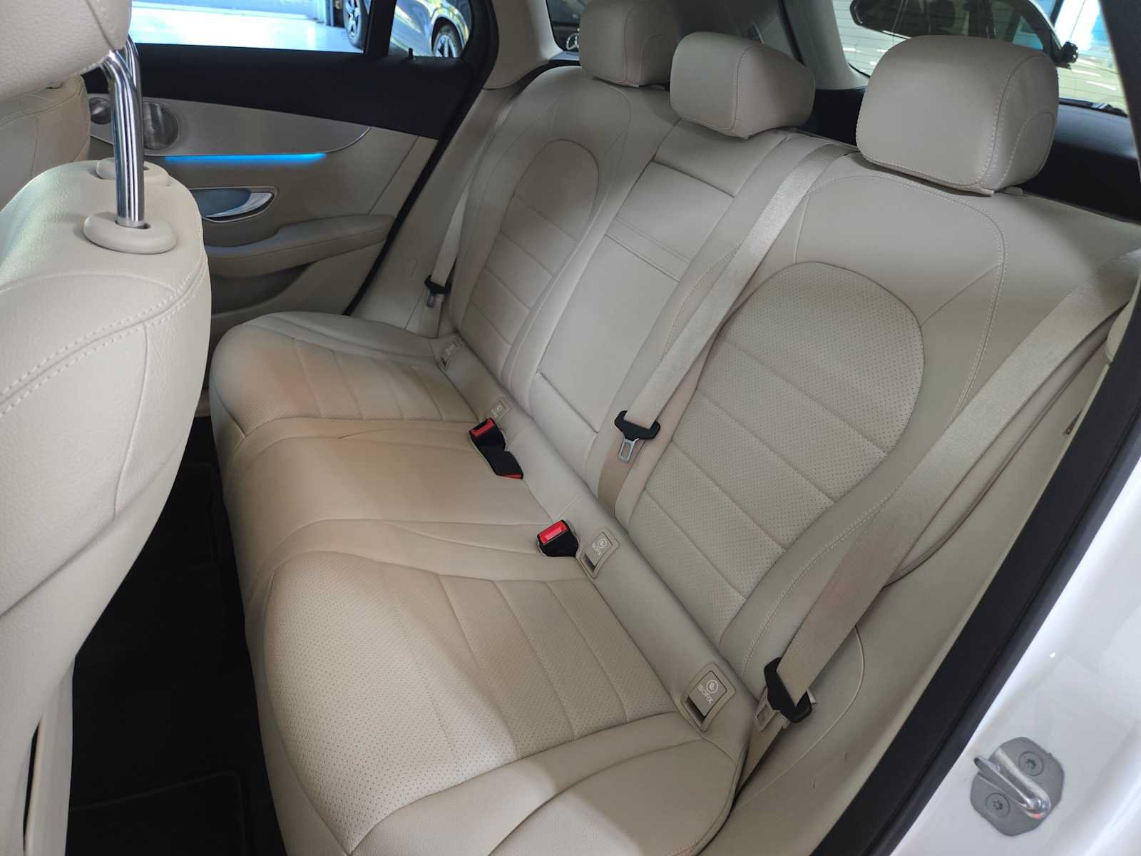 Used 2019 Mercedes-Benz GLC 300 4MATIC image 17