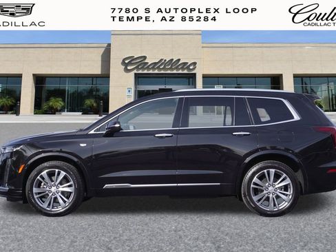 Certified 2025 Cadillac XT6 Premium Luxury image 2