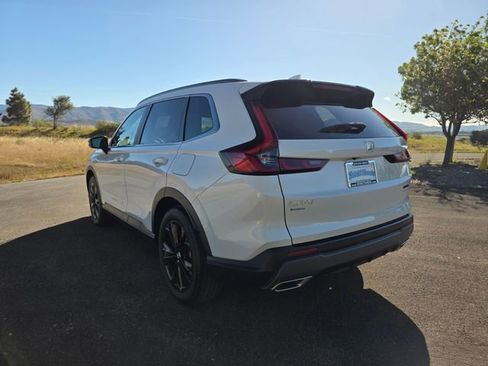 Certified 2025 Honda CR-V Sport Touring image 8