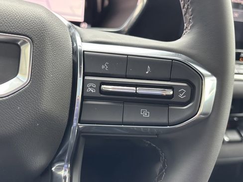 New 2025 GMC Canyon Elevation w/ Convenience Package image 25