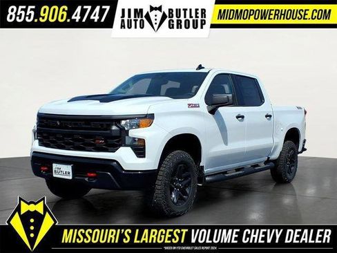 New 2026 Chevrolet Silverado 1500 Custom Trail Boss AWD/4WD image 1