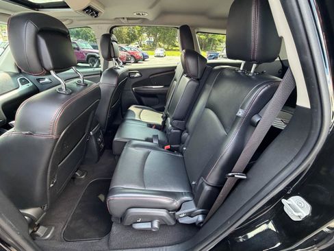 Used 2019 Dodge Journey GT w/ Nav & Sun Group AWD/4WD image 30