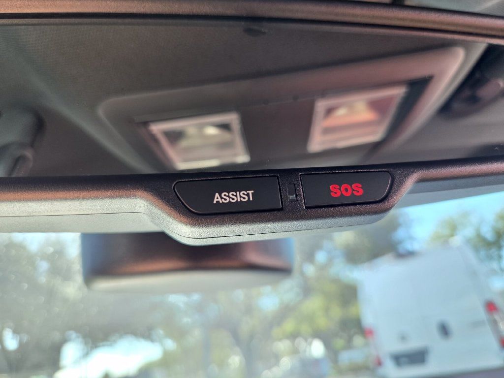 Used 2022 Dodge Challenger SRT Hellcat RWD image 36