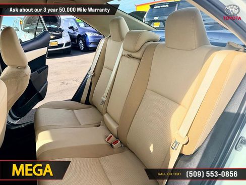 Used 2019 Toyota Corolla LE image 17