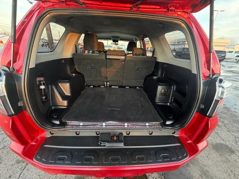 Used 2015 Toyota 4Runner SR5 image 41