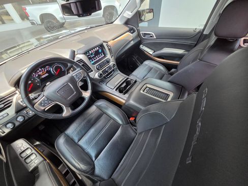 Used 2020 GMC Yukon Denali w/ Open Road Package AWD/4WD image 10