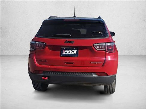 Used 2019 Jeep Compass Trailhawk w/ Cold Weather Group image 4