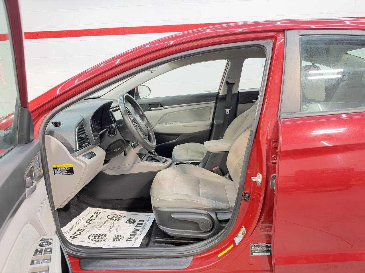 Used 2017 Hyundai Elantra SE FWD image 14