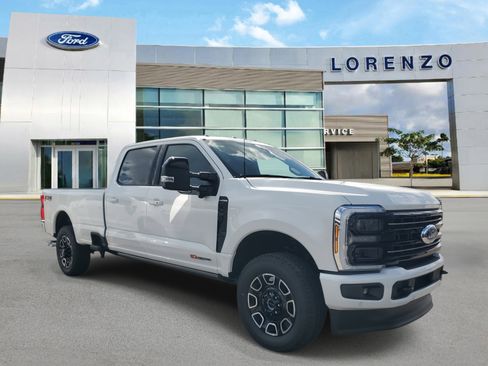 New 2026 Ford F350 Platinum image 3