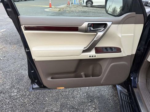 Used 2019 Lexus GX 460 Premium image 12