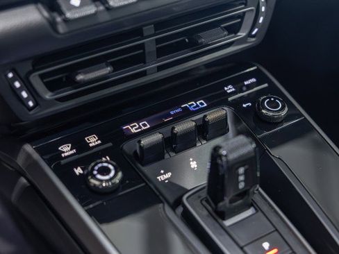 Used 2020 Porsche 911 Carrera S image 27