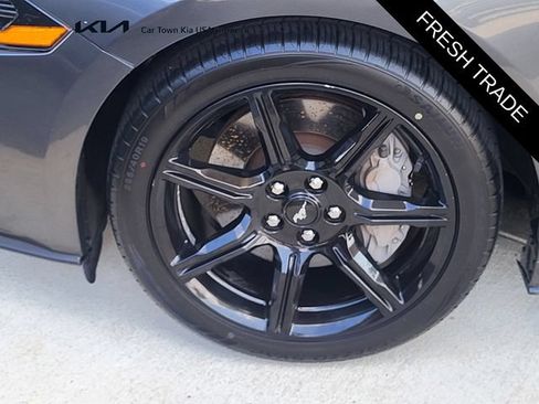 Used 2018 Ford Mustang GT Premium w/ Black Accent Package RWD image 7