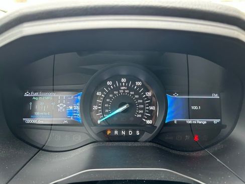 Used 2024 Ford Edge SEL w/ Convenience Package image 2