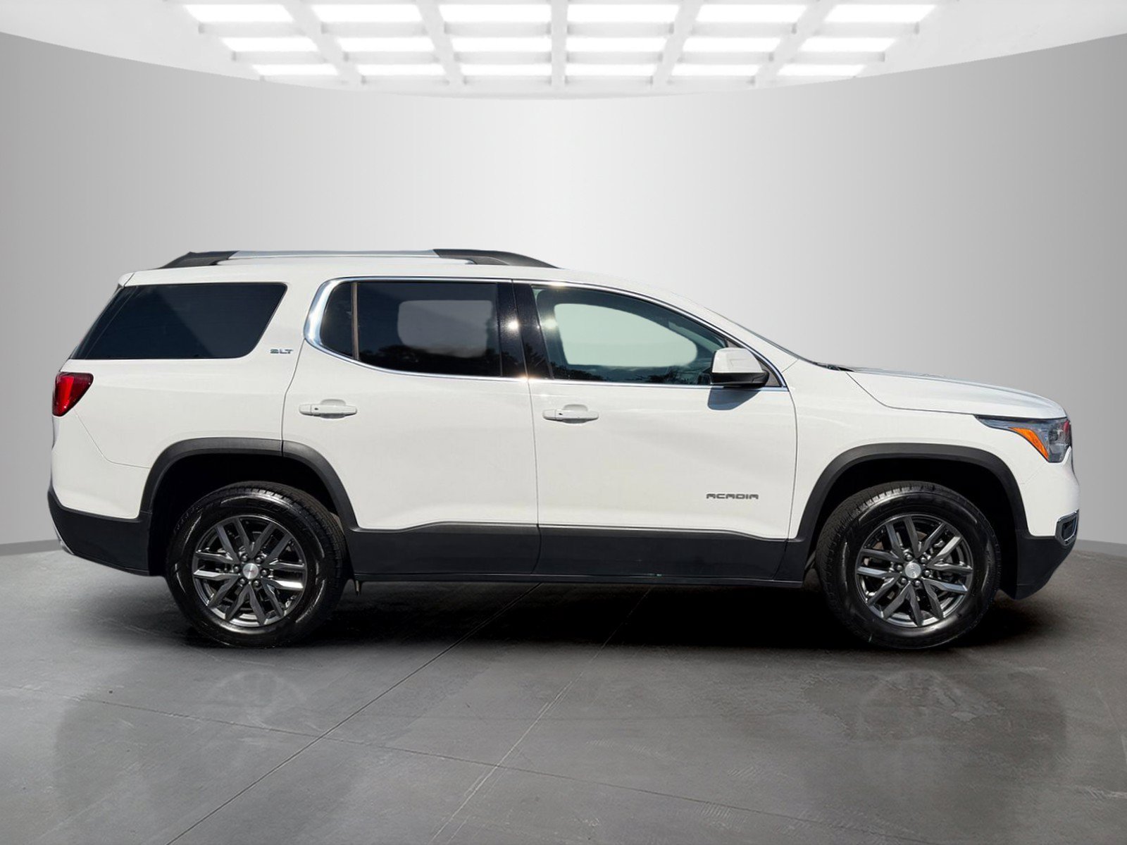 Used 2019 GMC Acadia SLT FWD image 6