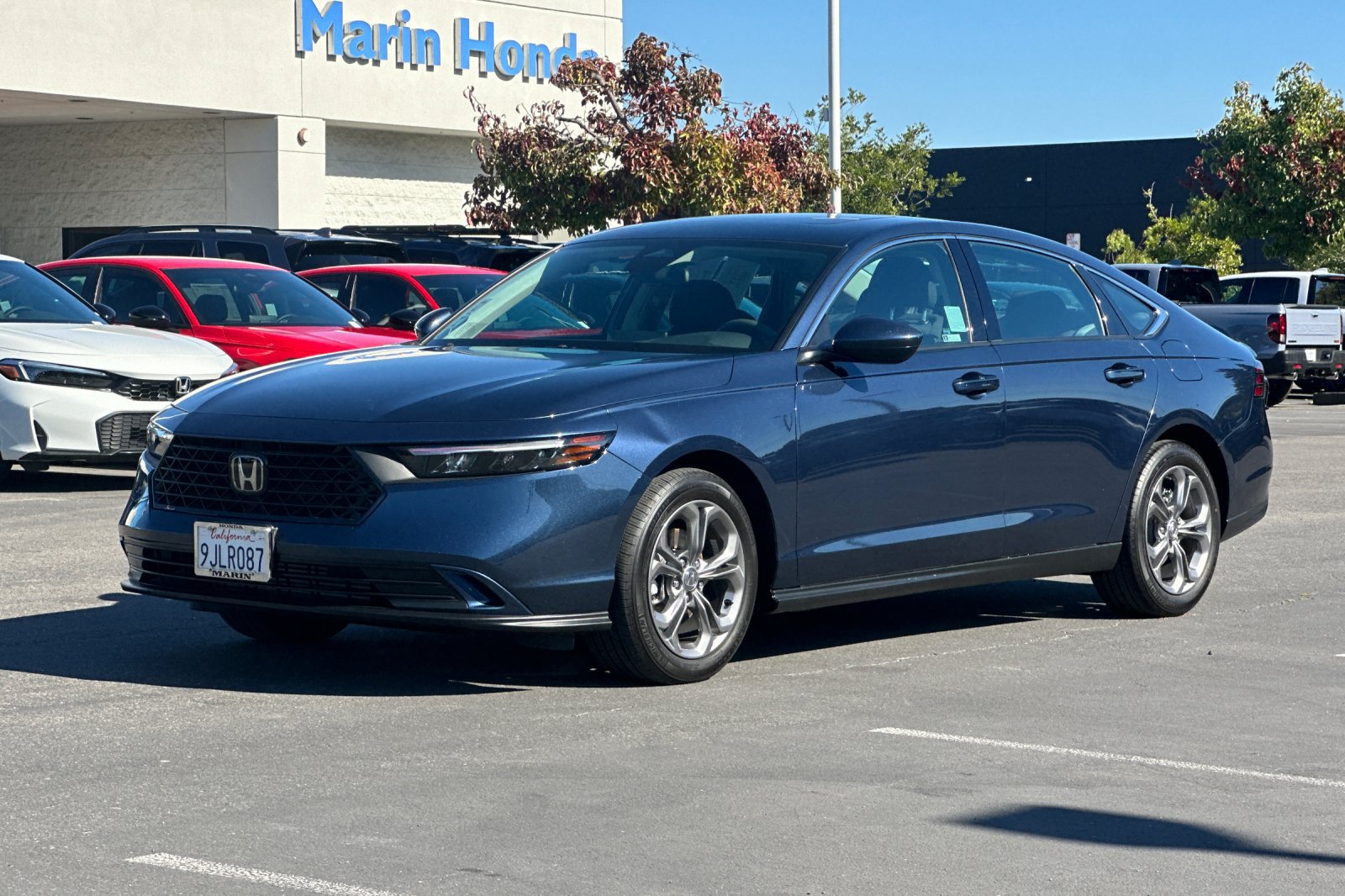 Used 2023 Honda Accord EX image 7