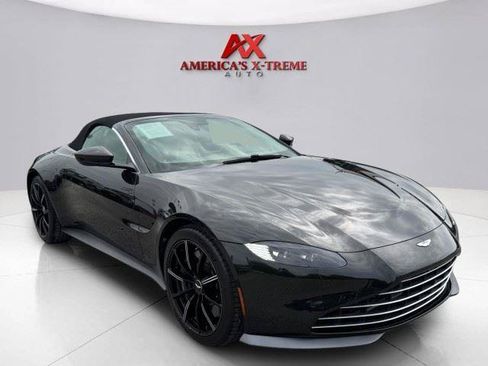 Used 2022 Aston Martin V8 Vantage Roadster RWD image 8
