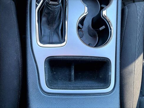 Used 2021 Jeep Grand Cherokee Laredo image 31