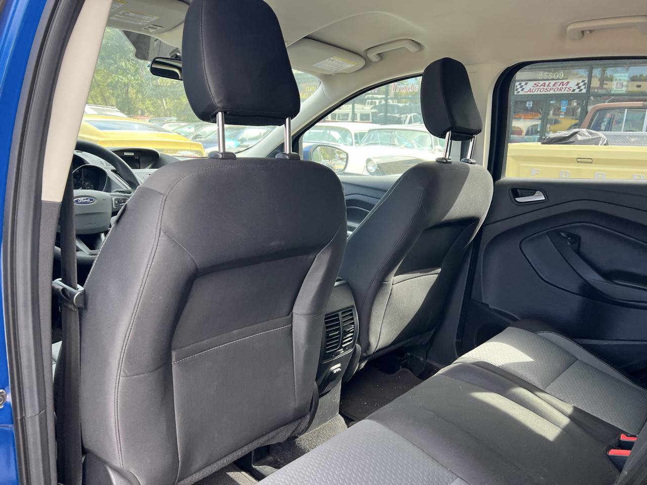 Used 2018 Ford Escape SE FWD image 10