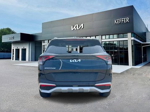 Certified 2025 Kia Sportage EX w/ Premium Package image 7