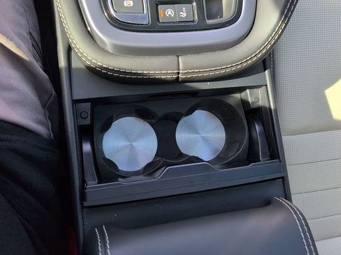 Used 2020 Jaguar F-TYPE R image 18