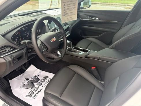 Used 2026 Cadillac CT4 Luxury RWD image 10
