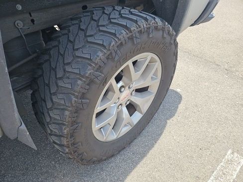 Used 2018 GMC Sierra 1500 SLT image 11